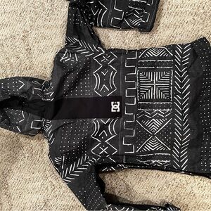 black and white DC pullover winter snow set separate